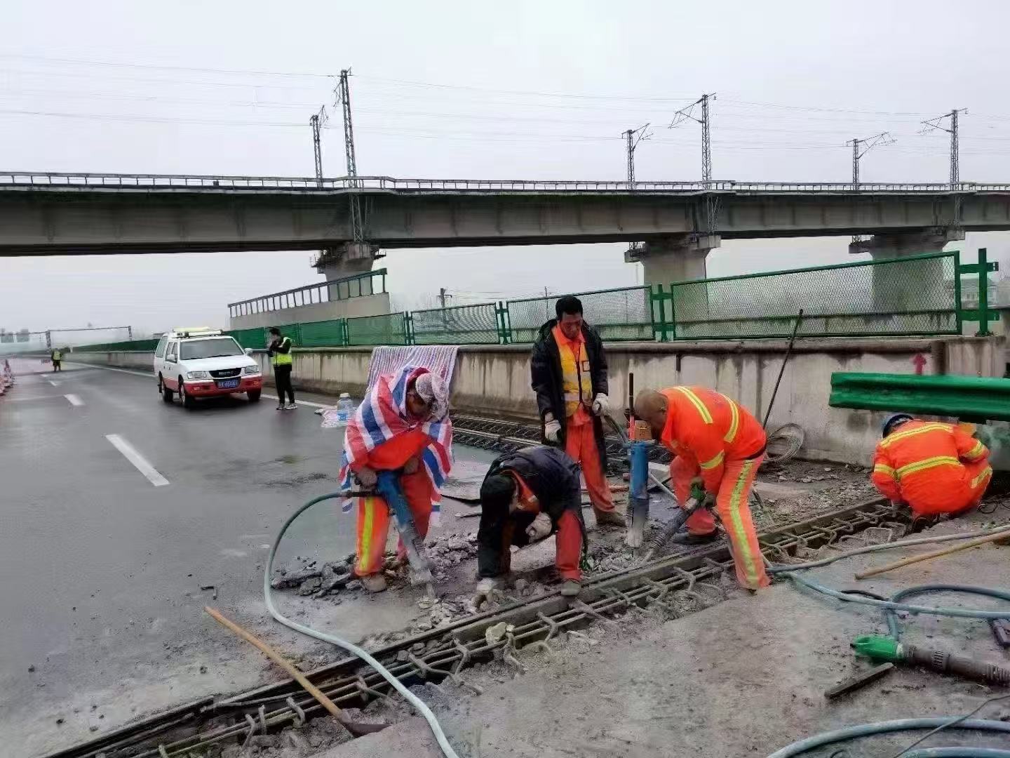 兴仁桥梁伸缩缝抢修料